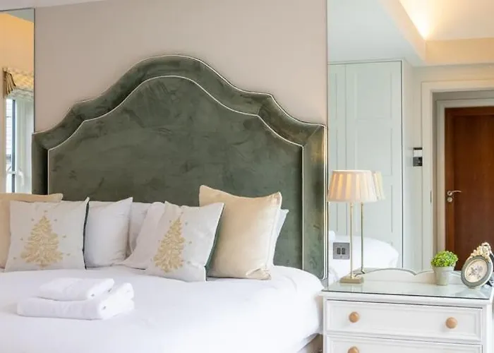 Penzion Guestready - Ranelagh Retreat With Urban Access Dublin