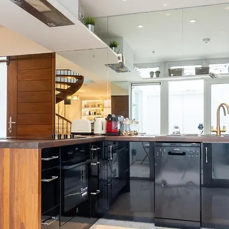 Pensionat Guestready - Ranelagh Retreat With Urban Access