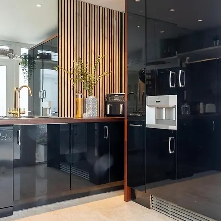 Guestready - Ranelagh Retreat With Urban Access 4*